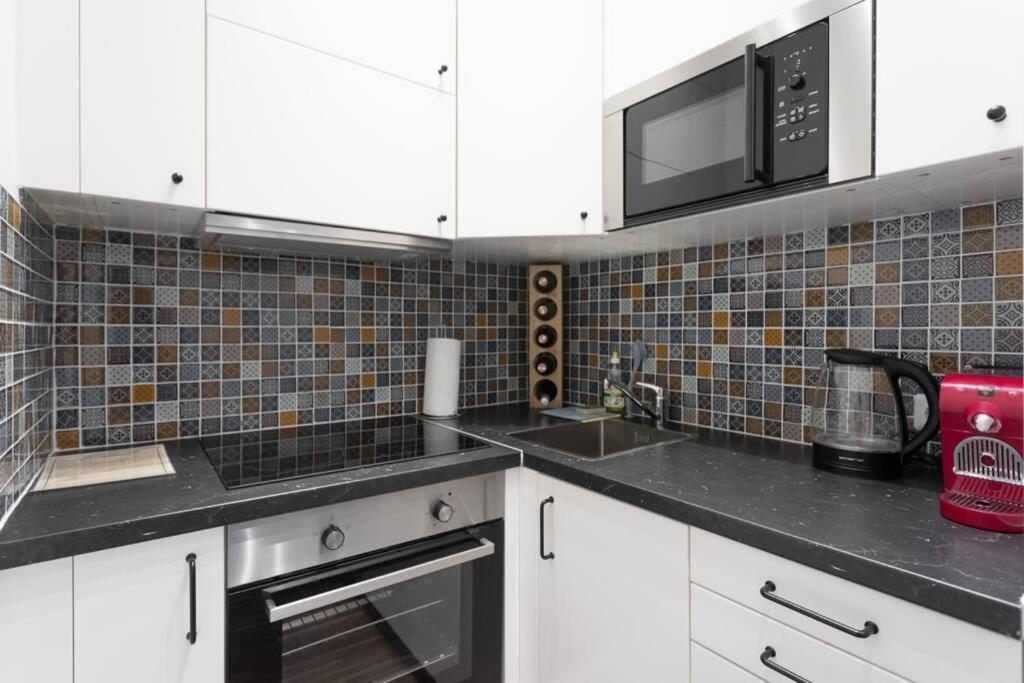 16 C&J'S Apartment Вена Экстерьер фото